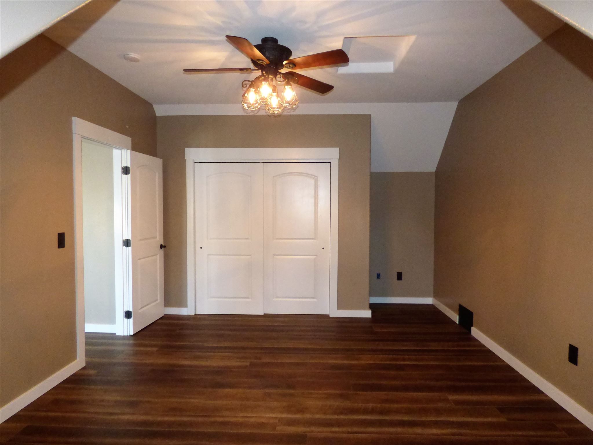 8707 West White Road Cheney, WA 99004 - Photo 23 of 48