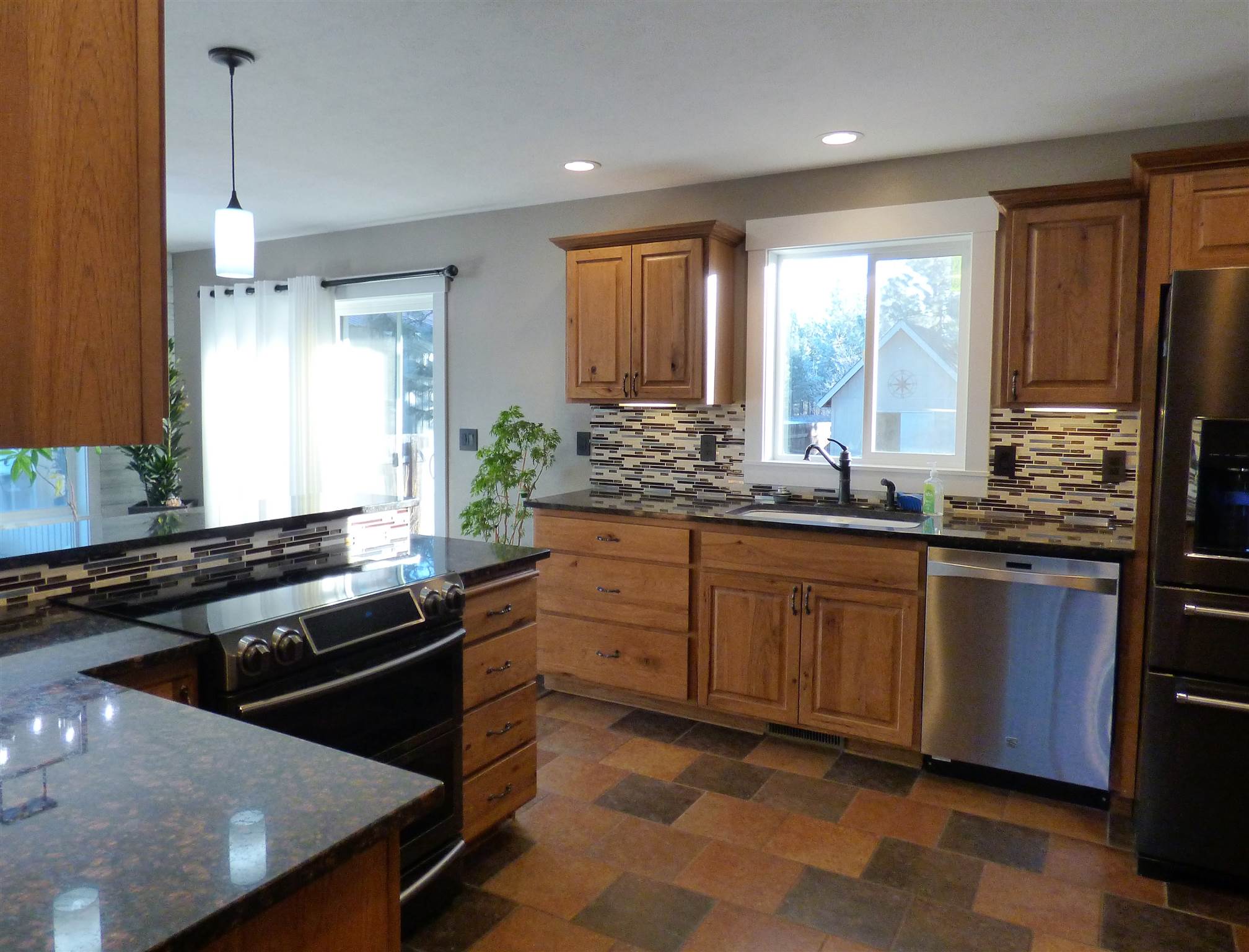 8707 West White Road Cheney, WA 99004 - Photo 10 of 48