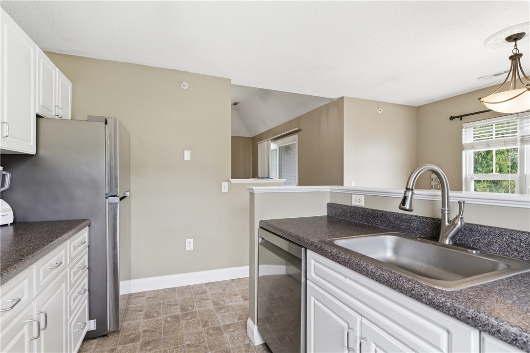 114 Mill Street, Unit 303 Woonsocket, RI 02895 - Photo 6 of 37