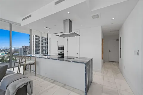 $990,000 | 700 Northeast 26th Terrace, Unit 2105, Miami, FL 33137