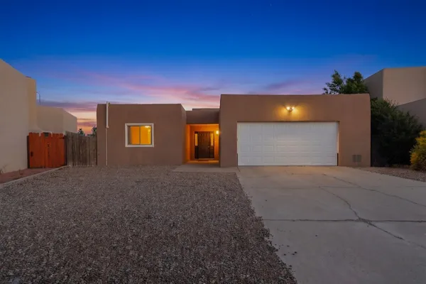 $525,000 | 4018 Painted Pony Circle, Santa Fe, NM 87507