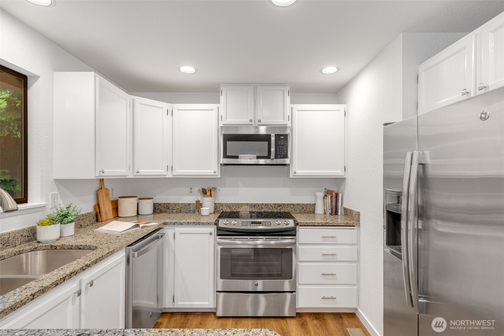 332 163rd Place Southeast Bothell, WA 98012 - Photo 6 of 22