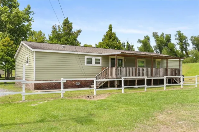 $159,000 | 12863 Highway 23, Belle Chasse, LA 70037
