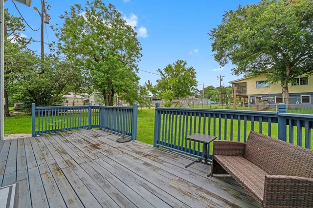 $185,000 | 215 Sandy Ridge Drive, Livingston, TX 77351