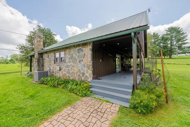 $535,000 | 130 Volunteer Road, Fancy Gap, VA 24328