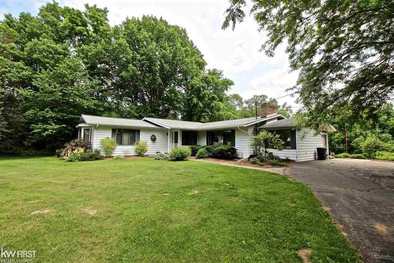 11163 West Mount Morris Road Flushing, MI 48433 - Photo 57 of 58 21466578-56.JPG