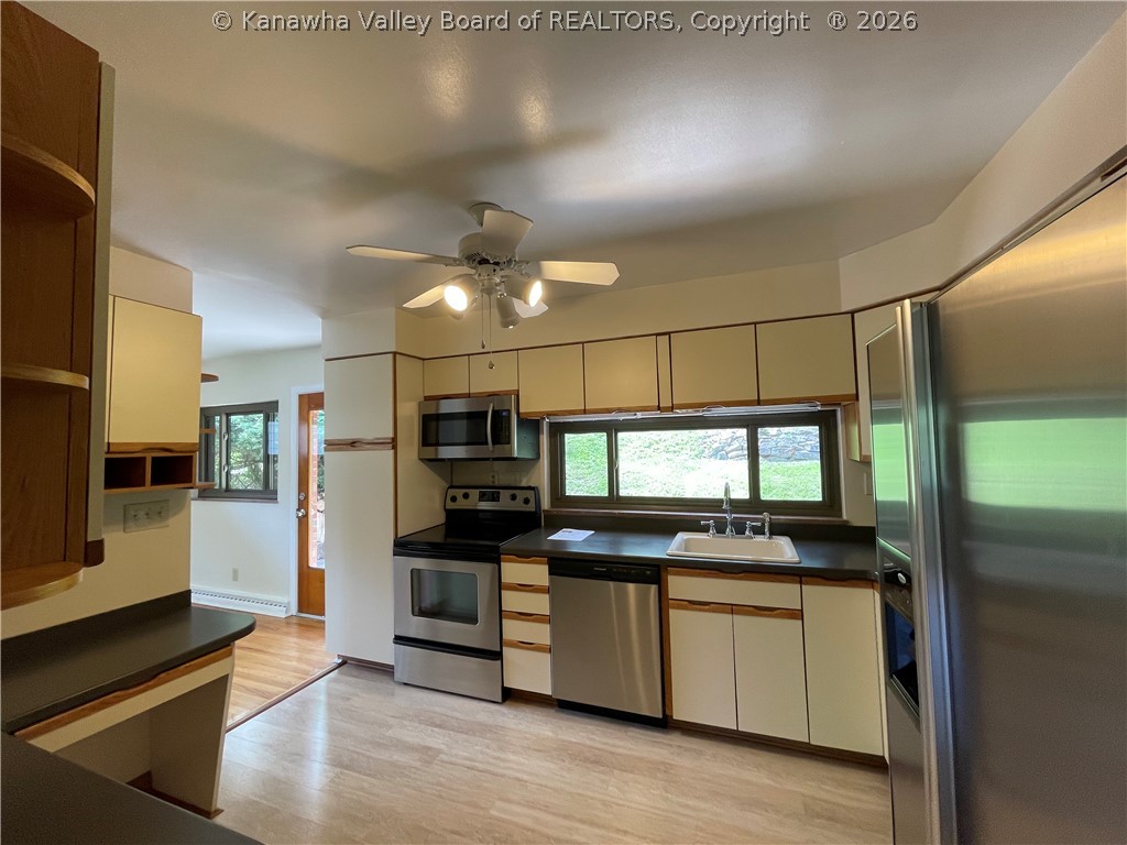 825 Carroll Road Charleston, WV 25314 - Photo 17 of 38 Gallery Image 17
