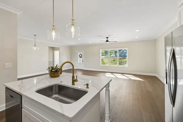 $429,900 | 110 Catherine Street, Brush Creek, TN 38547