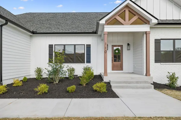 $429,900 | 110 Catherine Street, Brush Creek, TN 38547