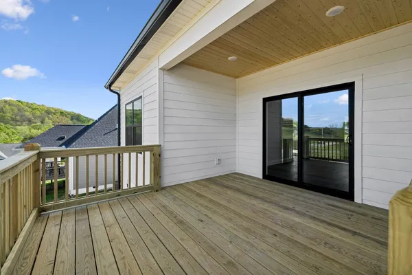 $429,900 | 110 Catherine Street, Brush Creek, TN 38547