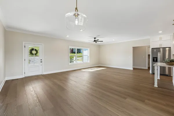 $429,900 | 110 Catherine Street, Brush Creek, TN 38547