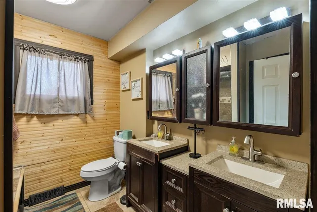 $174,900 | 3604 32nd Avenue, Moline, IL 61265