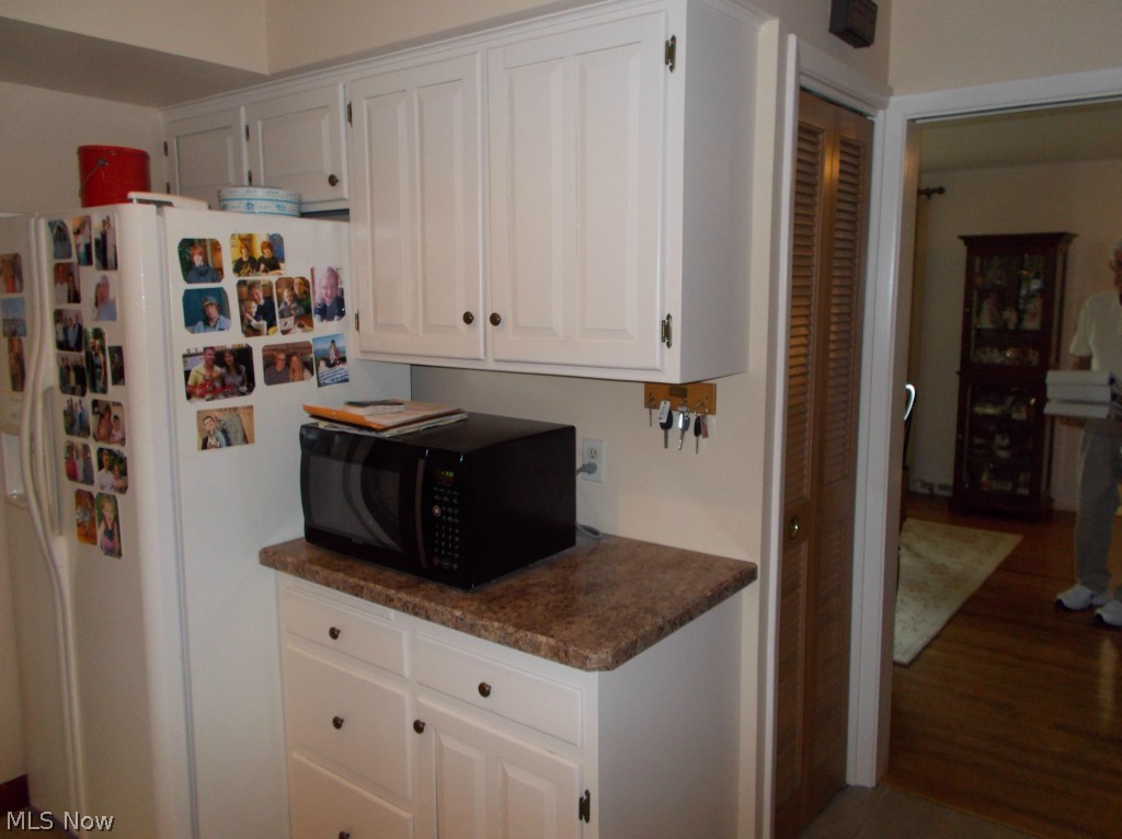 4752 Dorshwood Road Cleveland, OH 44121 - Photo 9 of 15