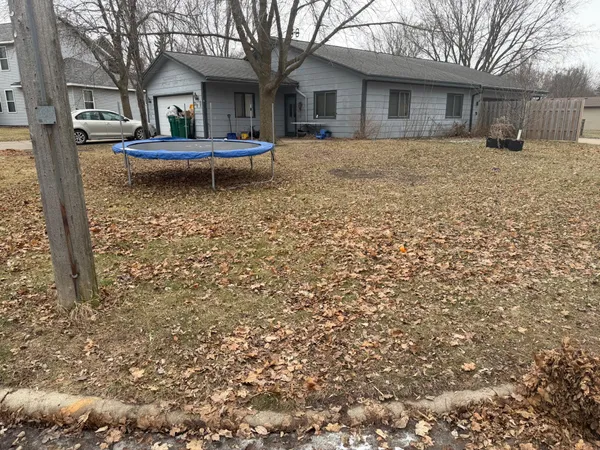 $139,000 | 319 Peifer Drive, Litchfield, MN 55355