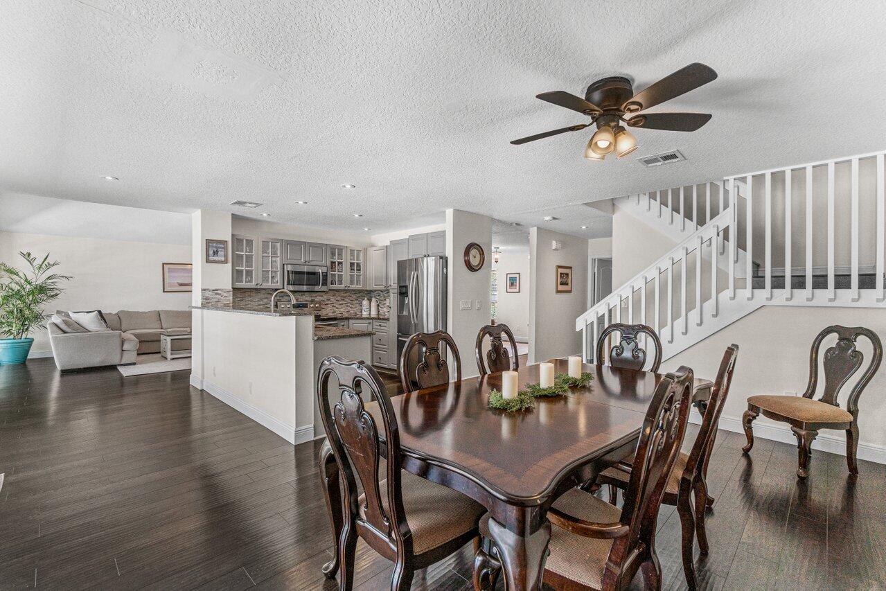20331 Cozumel Court Boca Raton, FL 33498 - Photo 11 of 32 Dining/Kitchen