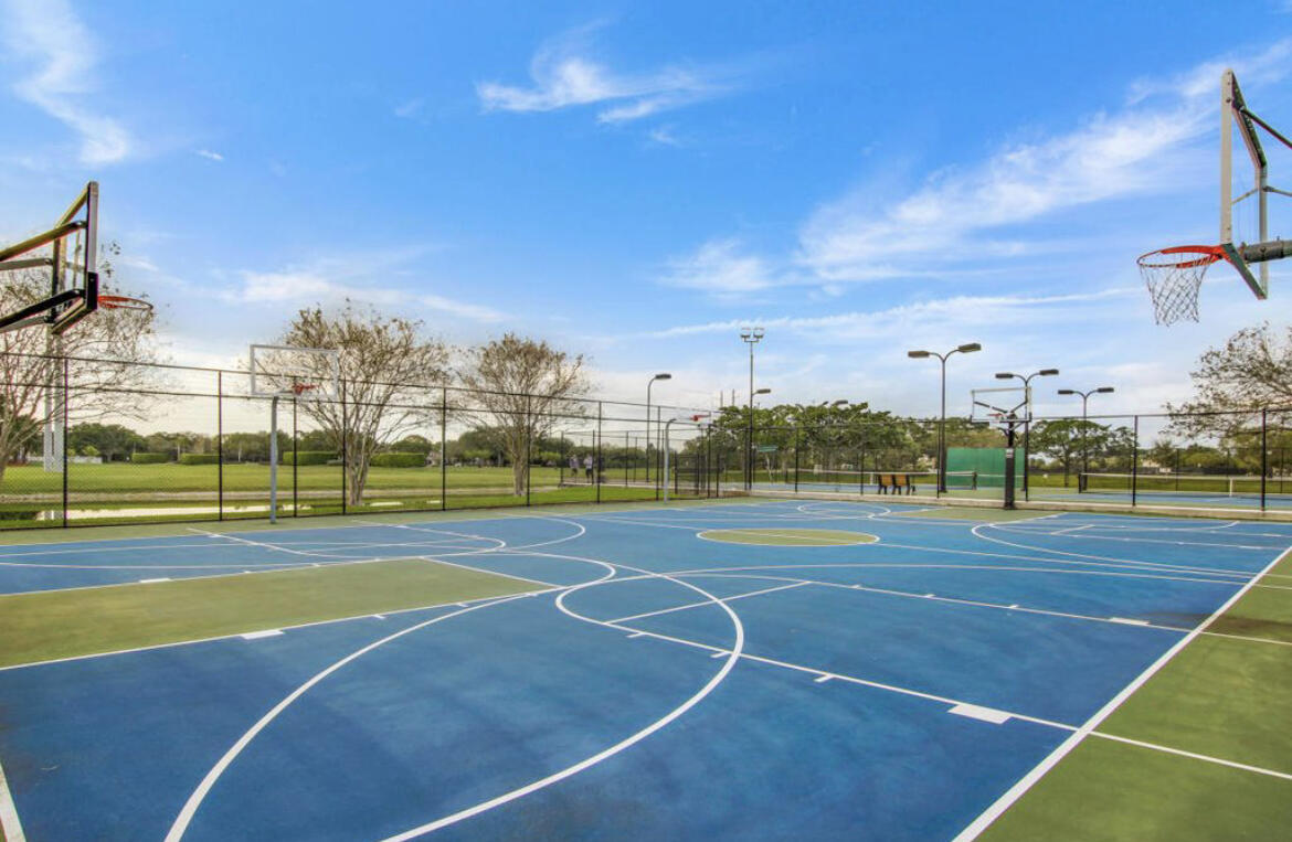 20331 Cozumel Court Boca Raton, FL 33498 - Photo 29 of 32 Basketball