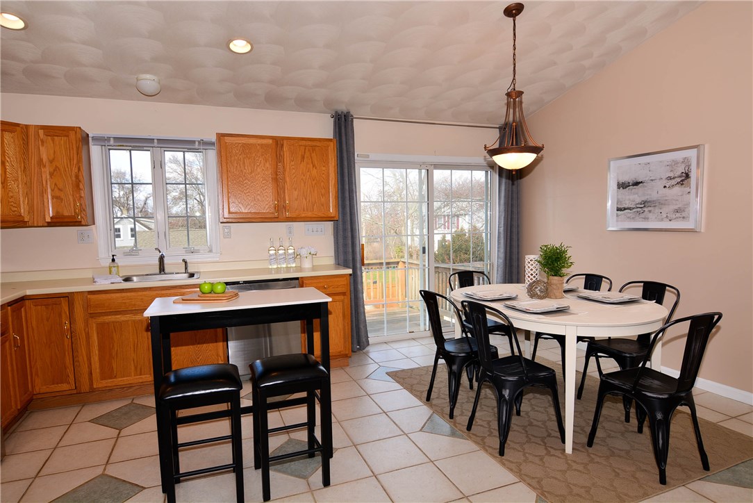53 Guild Avenue Warwick, RI 02889 - Photo 8 of 21 Gallery Image 8