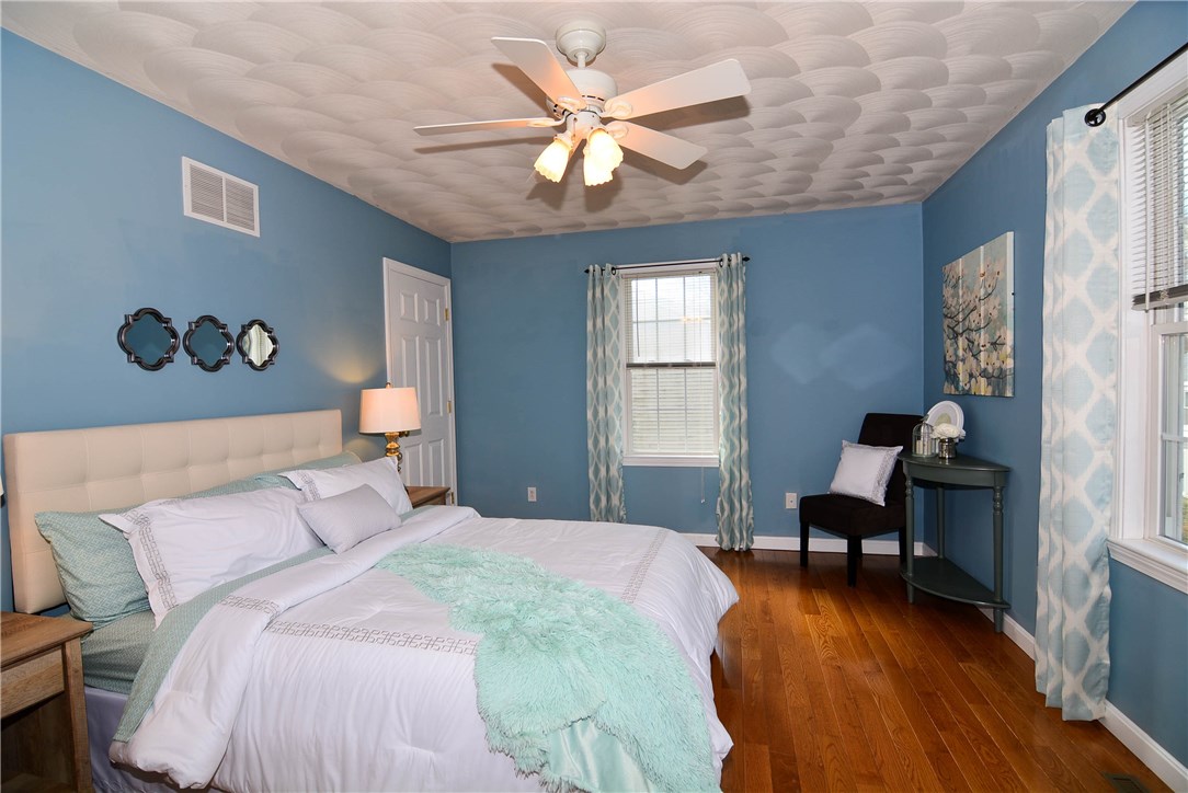 53 Guild Avenue Warwick, RI 02889 - Photo 9 of 21 Gallery Image 9