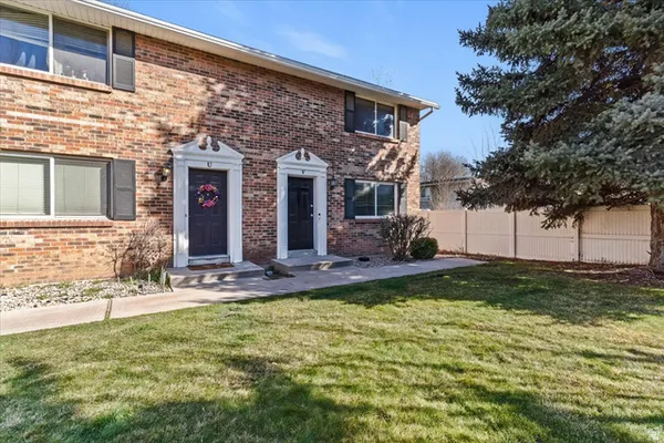$274,900 | 1198 West 4400th Street South, Unit V, Ogden, UT 84405