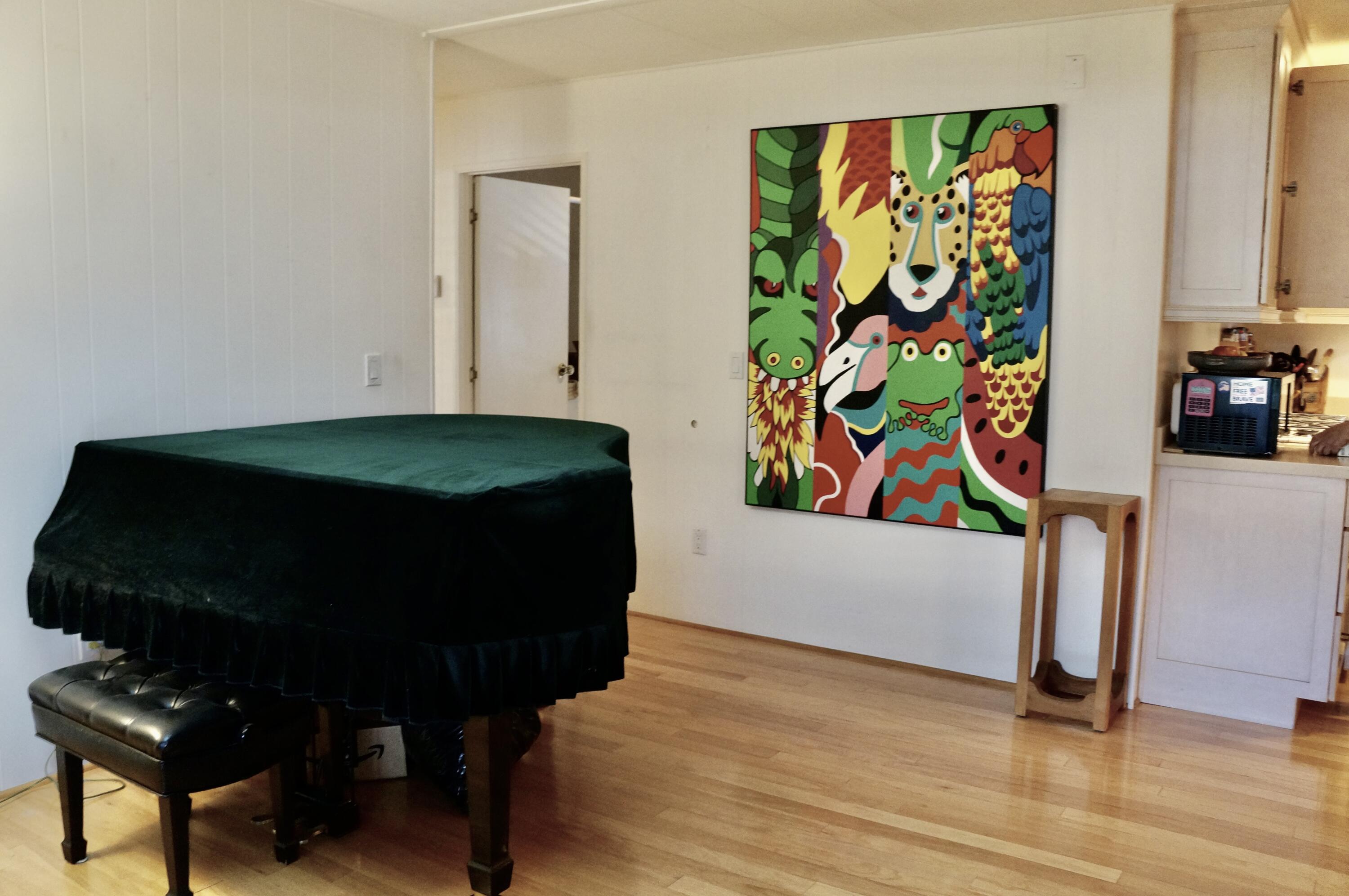 340 Old Mill Road, Unit 20 Santa Barbara, CA 93110 - Photo 5 of 15 a living room with furniture and a potted plant