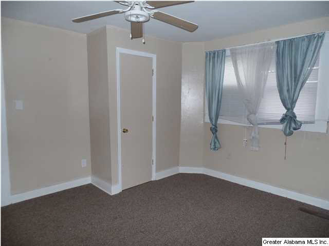 2909 Dowell Avenue Southwest Birmingham, AL 35211 - Photo 8 of 12