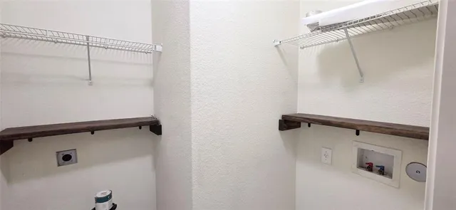 a view of walk in closet