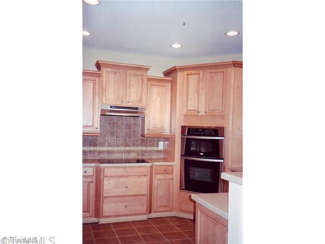 742 Carneros High Point High Point, NC 27265 - Photo 5 of 6 Kitchen.