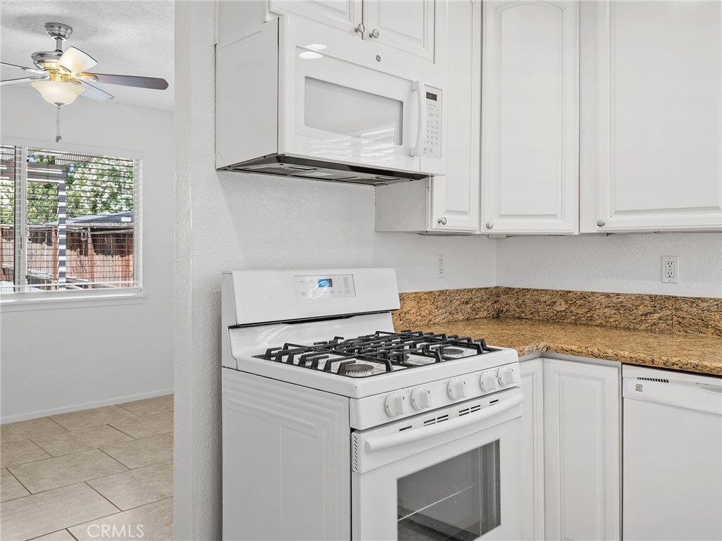 13050 Rain Shadow Road Victorville, CA 92395 - Photo 21 of 77