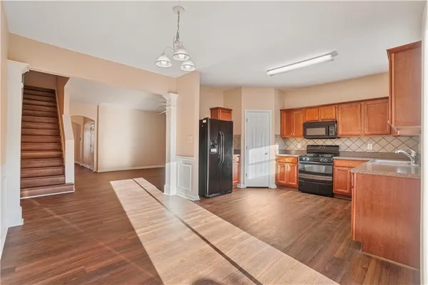 $2,100 | 1938 Dilcrest Drive, Duluth, GA 30096