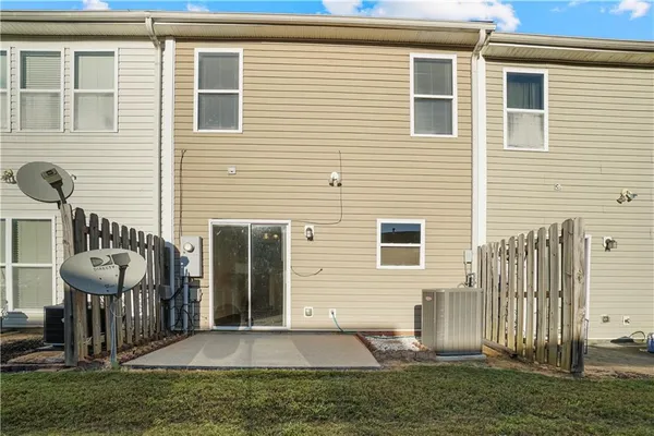 $2,100 | 1938 Dilcrest Drive, Duluth, GA 30096