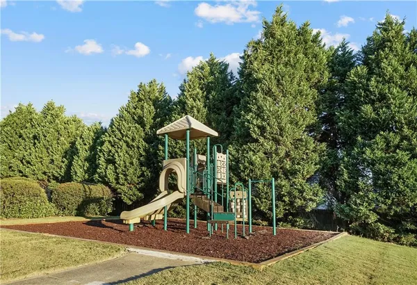 $2,100 | 1938 Dilcrest Drive, Duluth, GA 30096