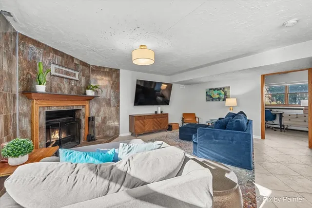 $389,108 | 504 Flint Trail, Carol Stream, IL 60188