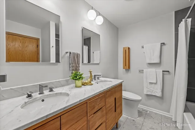 $389,108 | 504 Flint Trail, Carol Stream, IL 60188