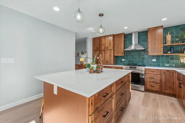 $389,108 | 504 Flint Trail, Carol Stream, IL 60188