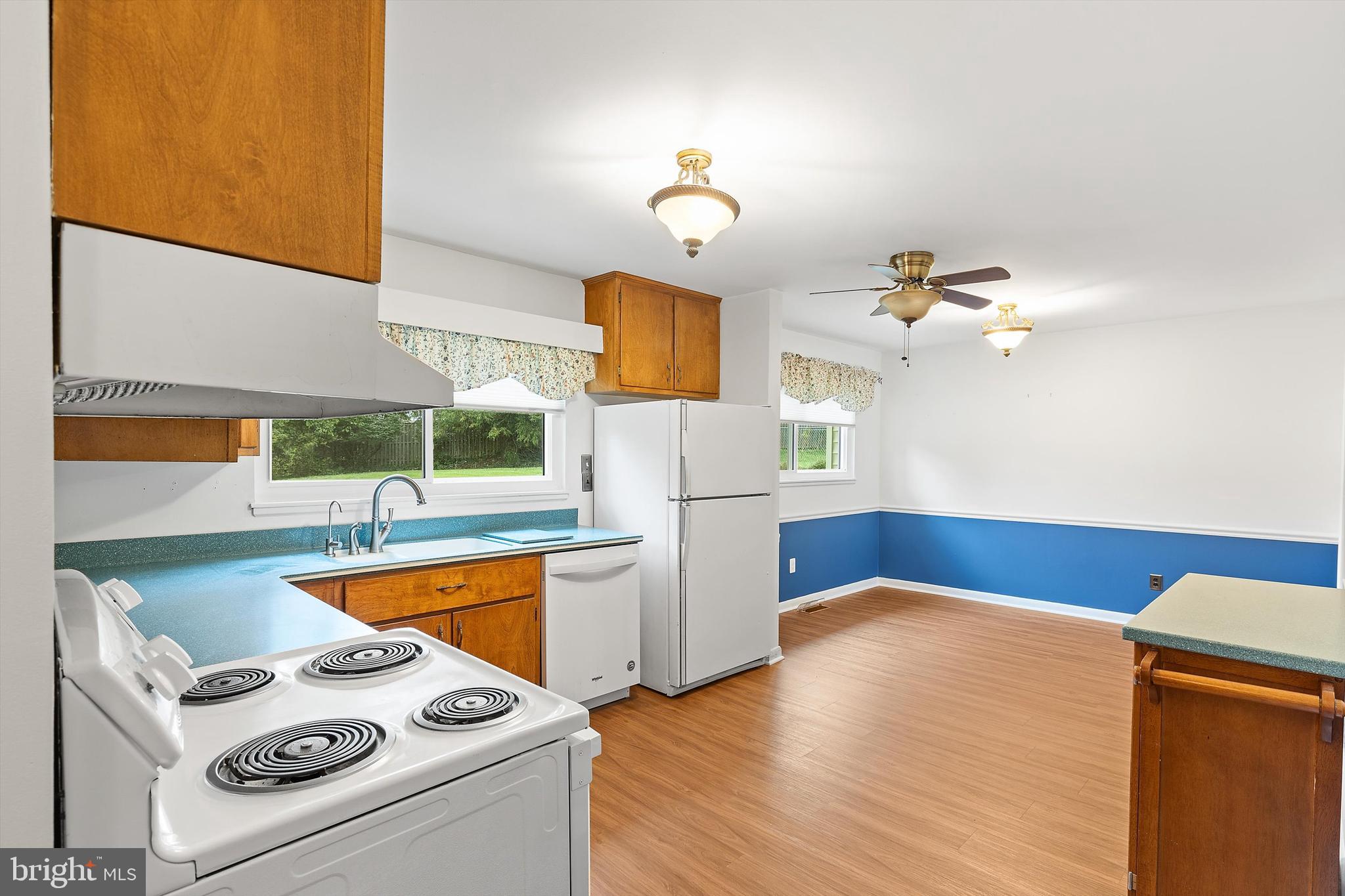 12902 Kilgore Road Silver Spring, MD 20904 - Photo 8 of 30 Kitchen