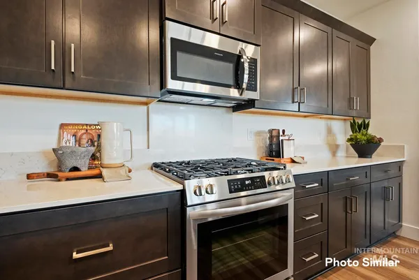 $442,900 | 1809 North Big Star Avenue, Eagle, ID 83616