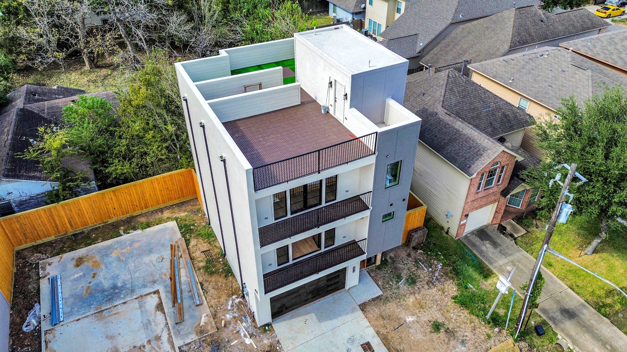 9014 Ferdinand Street Houston, TX 77051 - Photo 36 of 40 an aerial view of a house with a yard