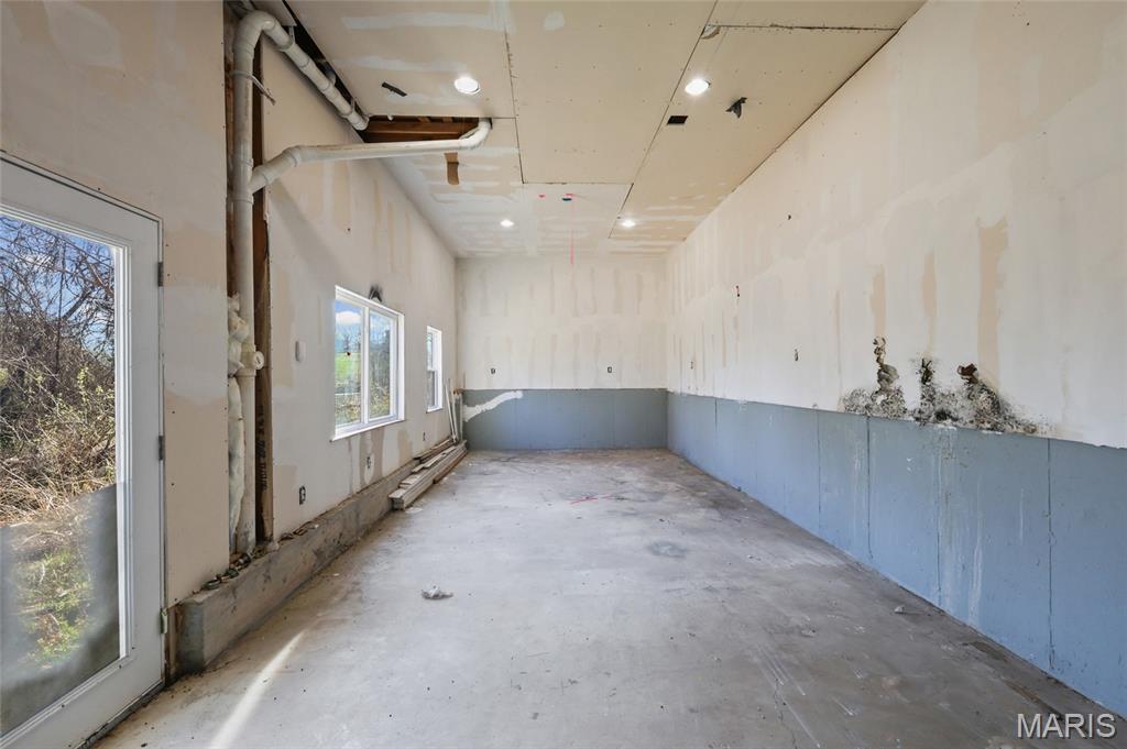 6028 Antire Road High Ridge, MO 63049 - Photo 19 of 25