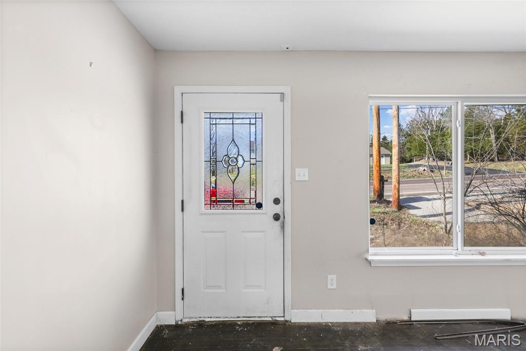 6028 Antire Road High Ridge, MO 63049 - Photo 2 of 25