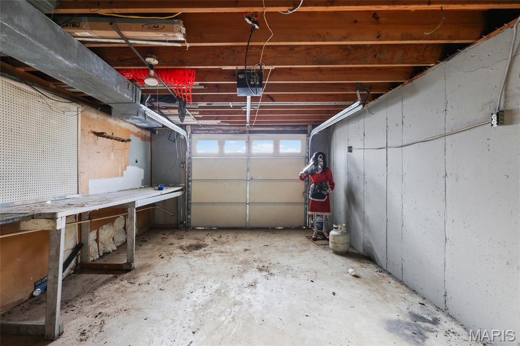 6028 Antire Road High Ridge, MO 63049 - Photo 23 of 25