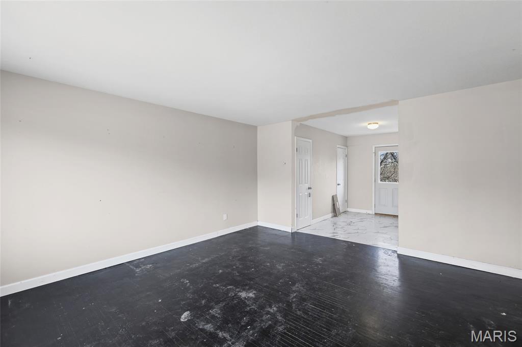 6028 Antire Road High Ridge, MO 63049 - Photo 3 of 25