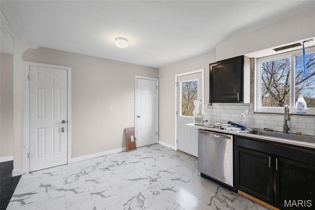 6028 Antire Road High Ridge, MO 63049 - Photo 8 of 25