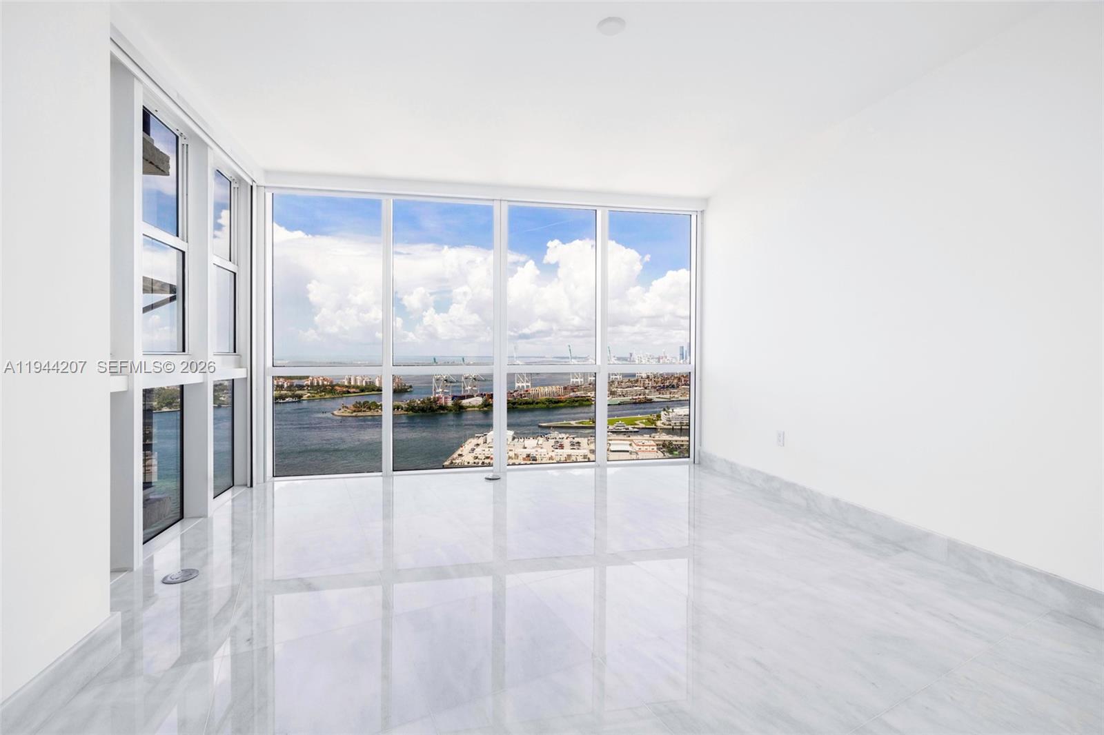 400 Alton Road, Unit 3403 Miami Beach, FL 33139 - Photo 24 of 49