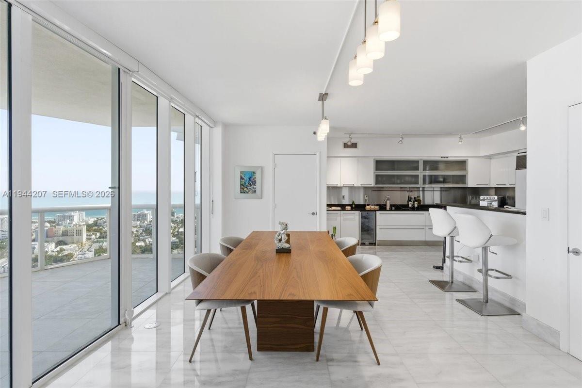 400 Alton Road, Unit 3403 Miami Beach, FL 33139 - Photo 8 of 49