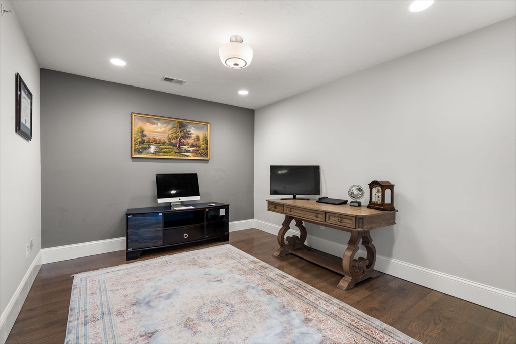 100 Brookview Road, Unit 100 Franklin, MA 02038 - Photo 23 of 41