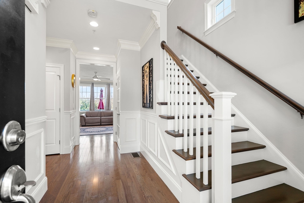 100 Brookview Road, Unit 100 Franklin, MA 02038 - Photo 4 of 41