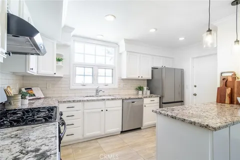 $1,329,000 | 9658 Dove Circle, Fountain Valley, CA 92708