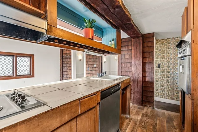 $3,750,000 | 1 Jefferson Street, Newburyport, MA 01950