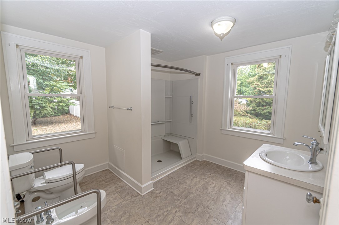 1723 West Schaaf Road Cleveland, OH 44109 - Photo 14 of 24 Gallery Image 14