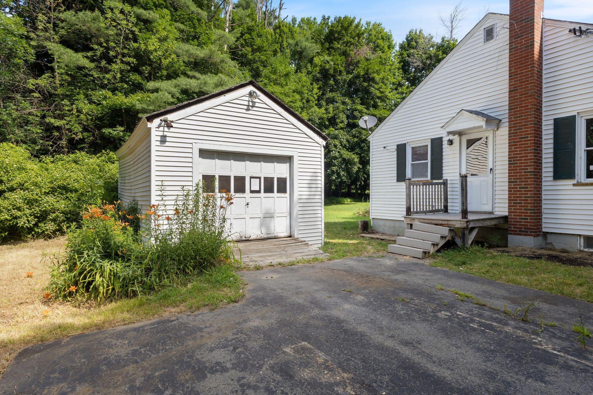 72 1st Rangeway Waterville, ME 04901 - Photo 5 of 28 Exterior